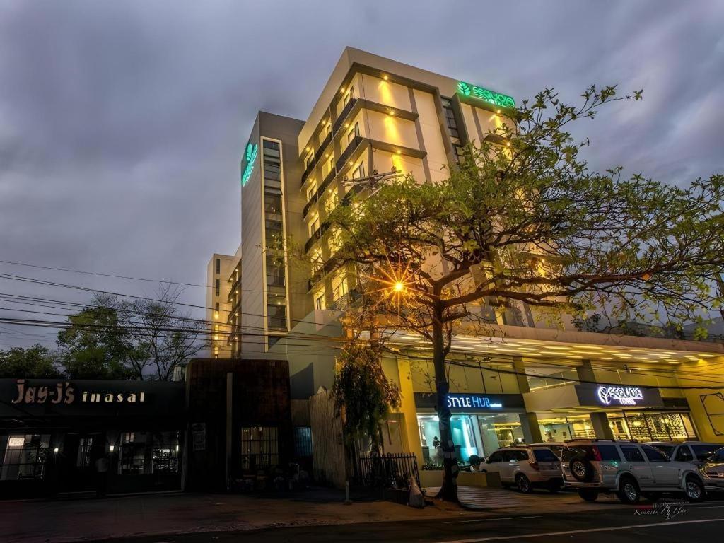 Sequoia Hotel كويزون سيتي المظهر الخارجي الصورة