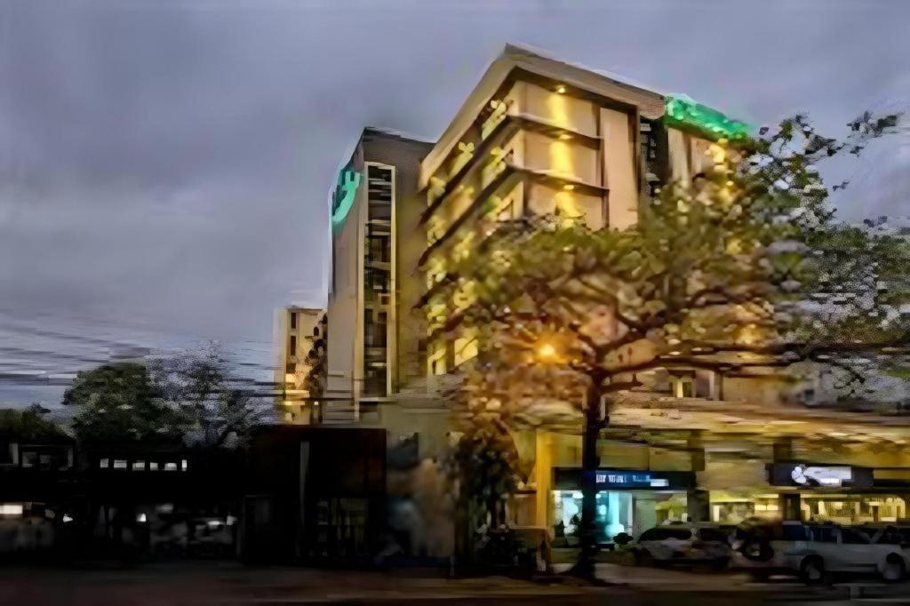 Sequoia Hotel كويزون سيتي المظهر الخارجي الصورة