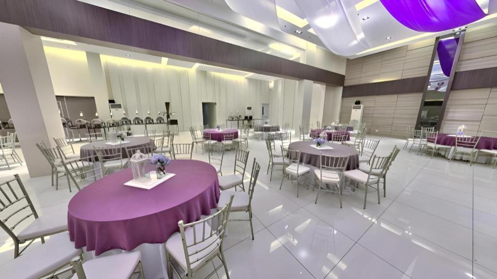 Sequoia Hotel كويزون سيتي المظهر الخارجي الصورة